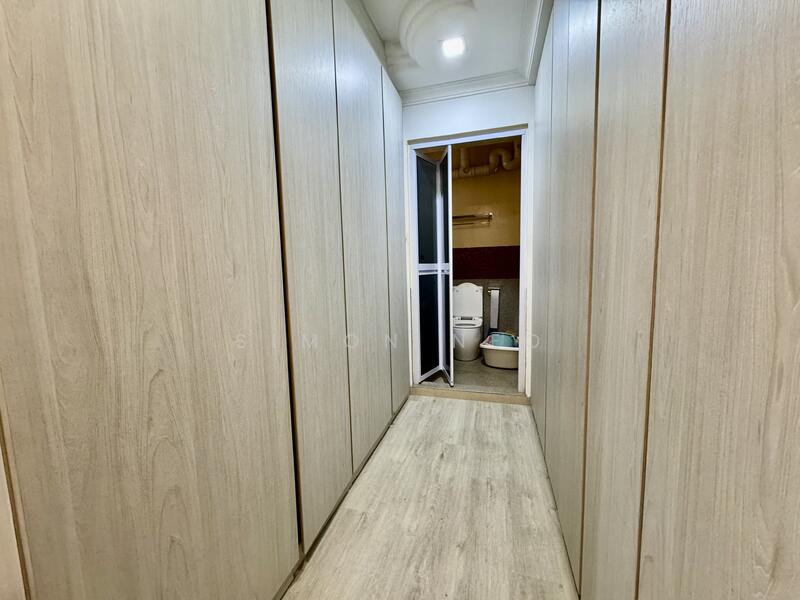 230 Compassvale Walk photo 3