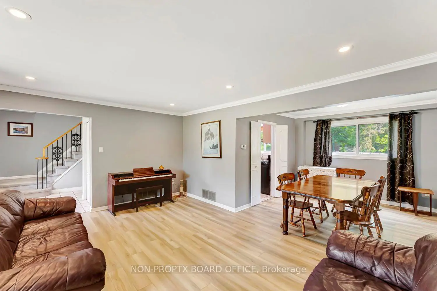 307 Erindale Drive photo 5