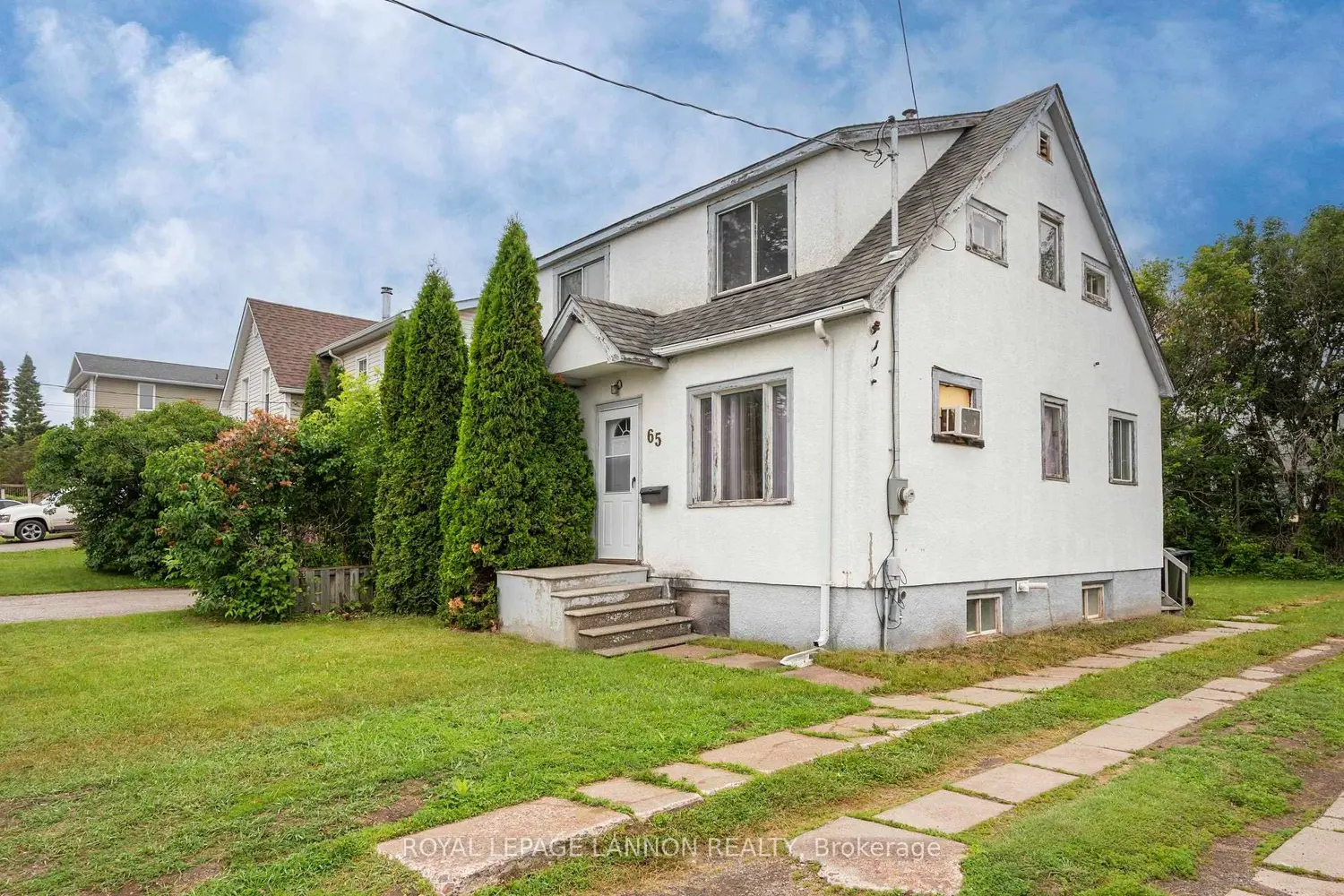 65 Kenogami Ave. N. photo 3