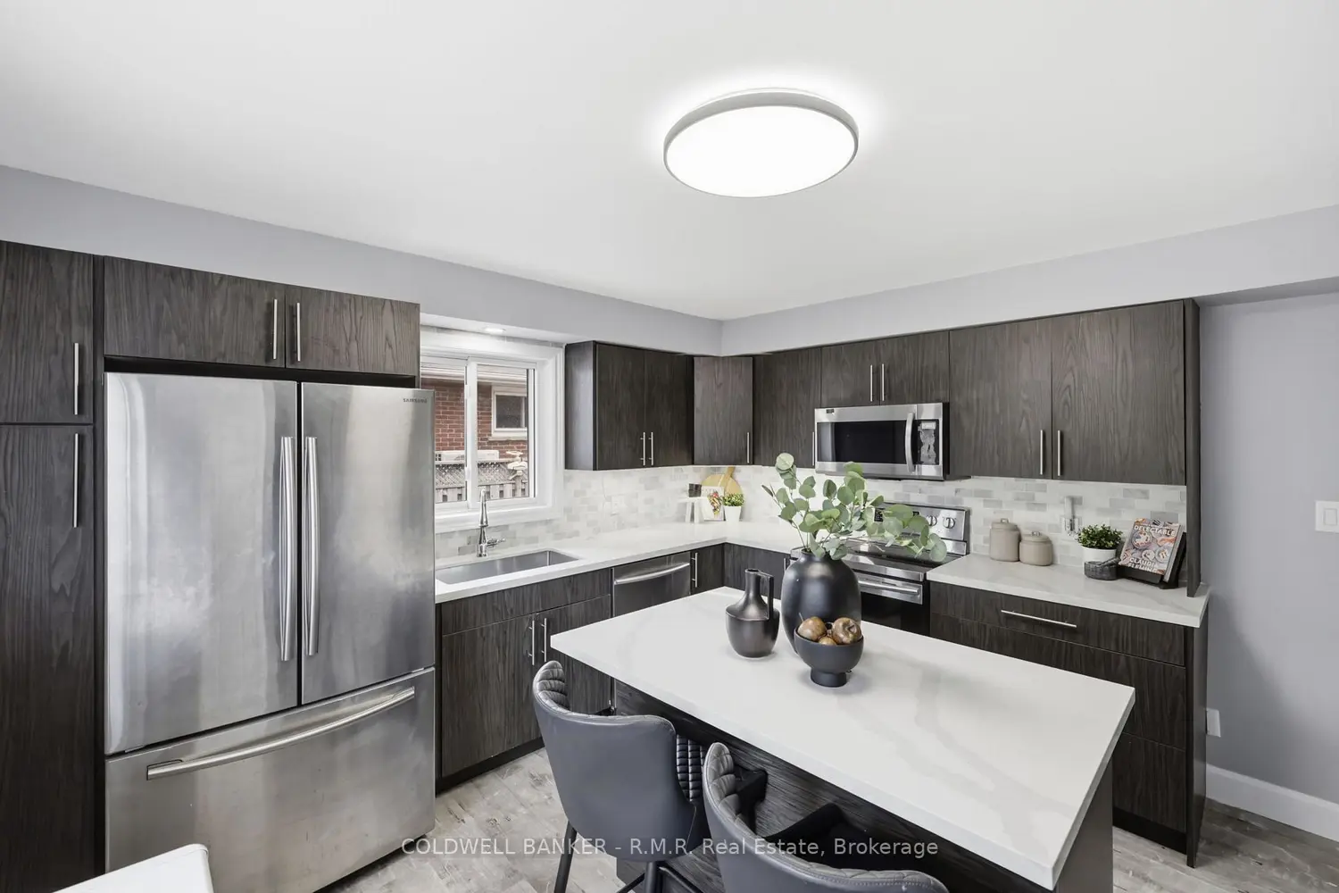 7 Summerfield Court photo 3