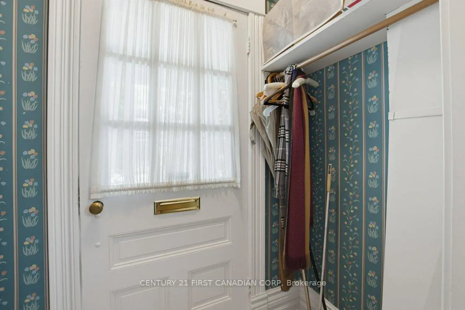 243 Tecumseh Avenue photo 5