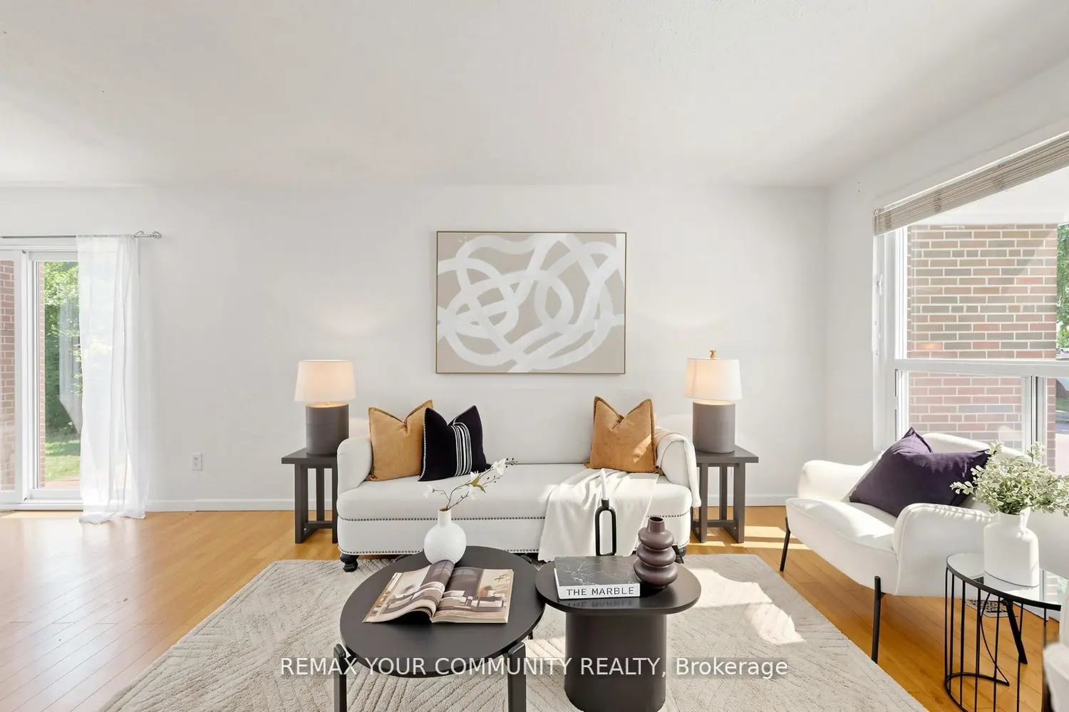 23 Lesgay Crescent photo 3