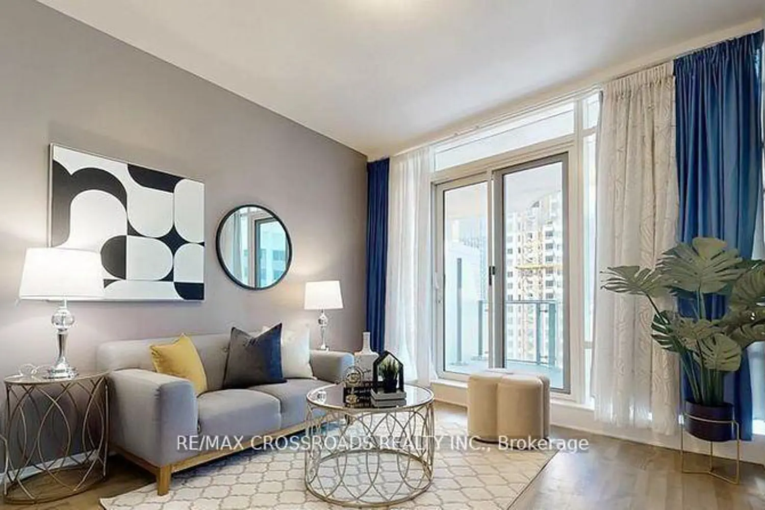 1 Bloor Street 3208 photo 3