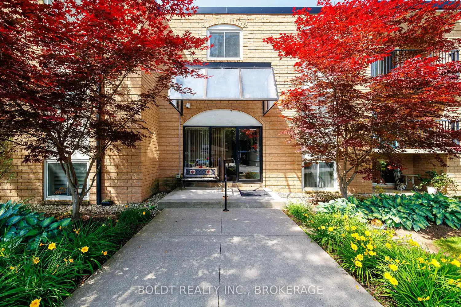 6 Westlake Lane 210 photo 2