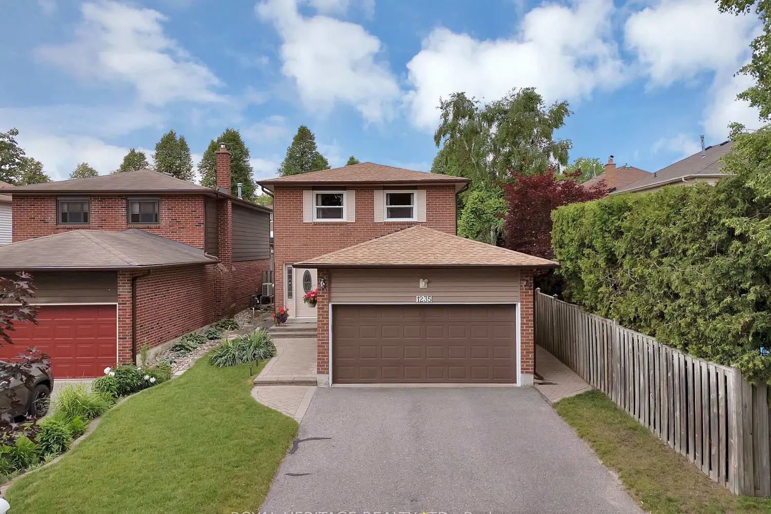 1235 Cedarcroft Crescent