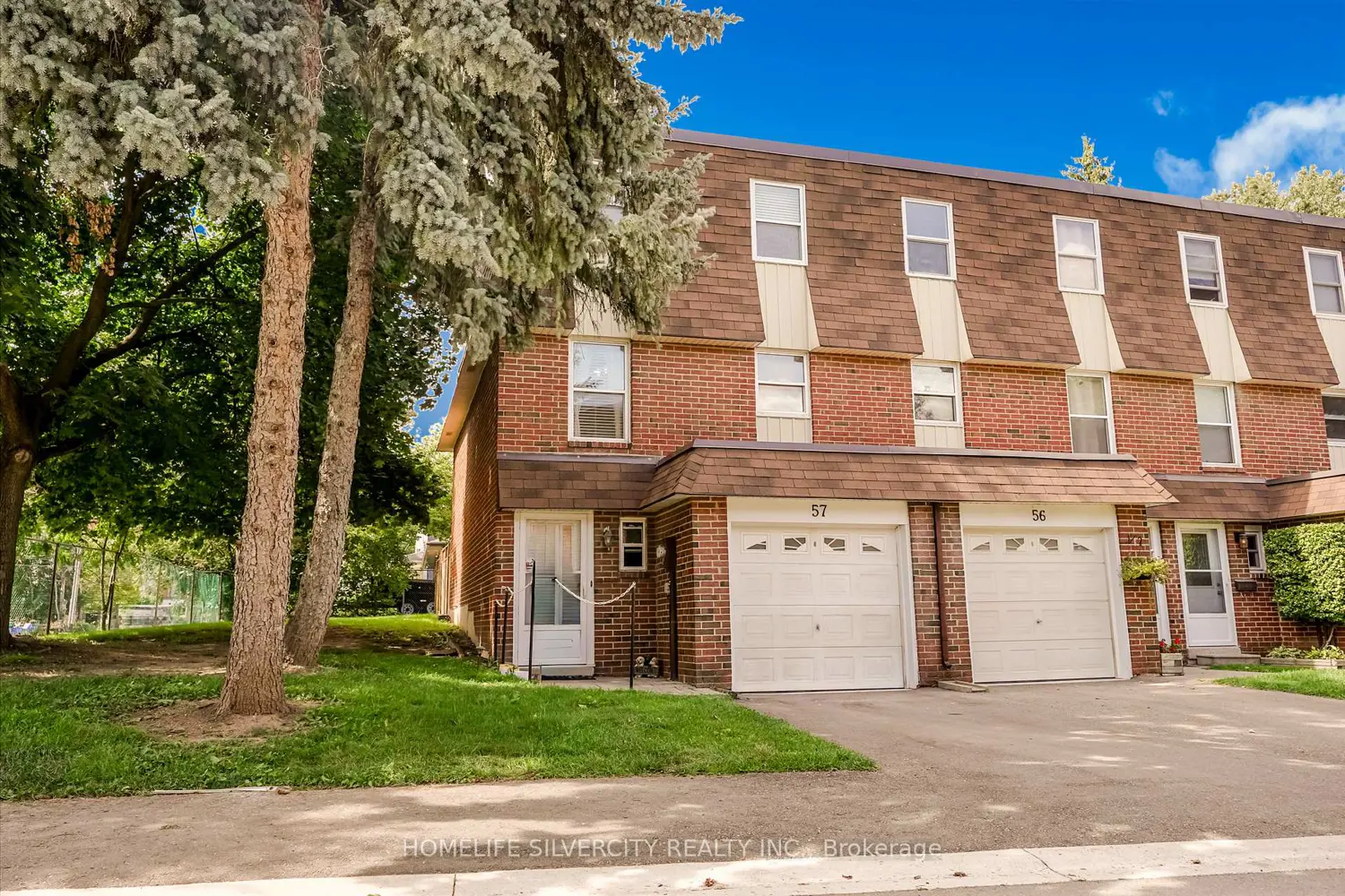 235 Bronte Street 57 photo 2