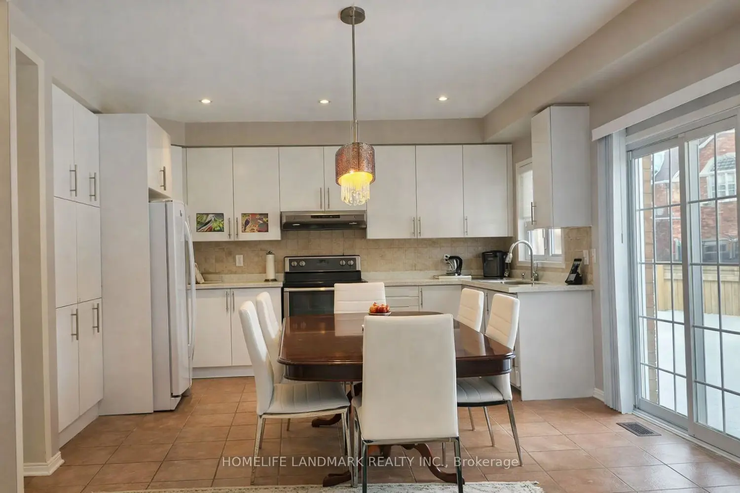 152 Mavrinac Boulevard photo 4