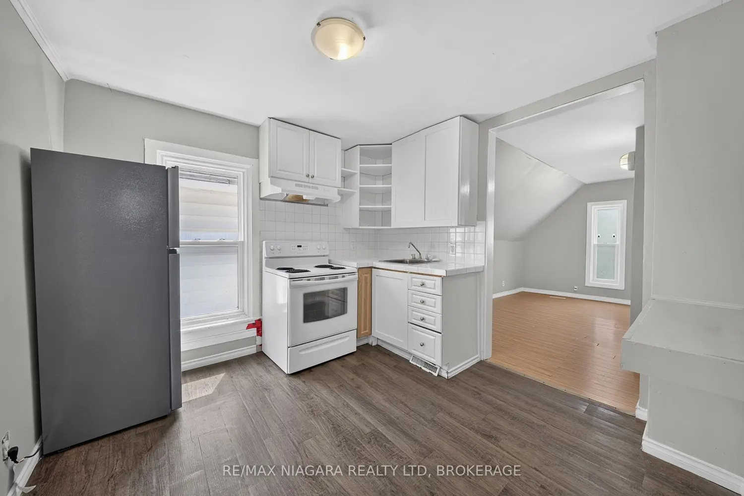 4454 Huron Street photo 2