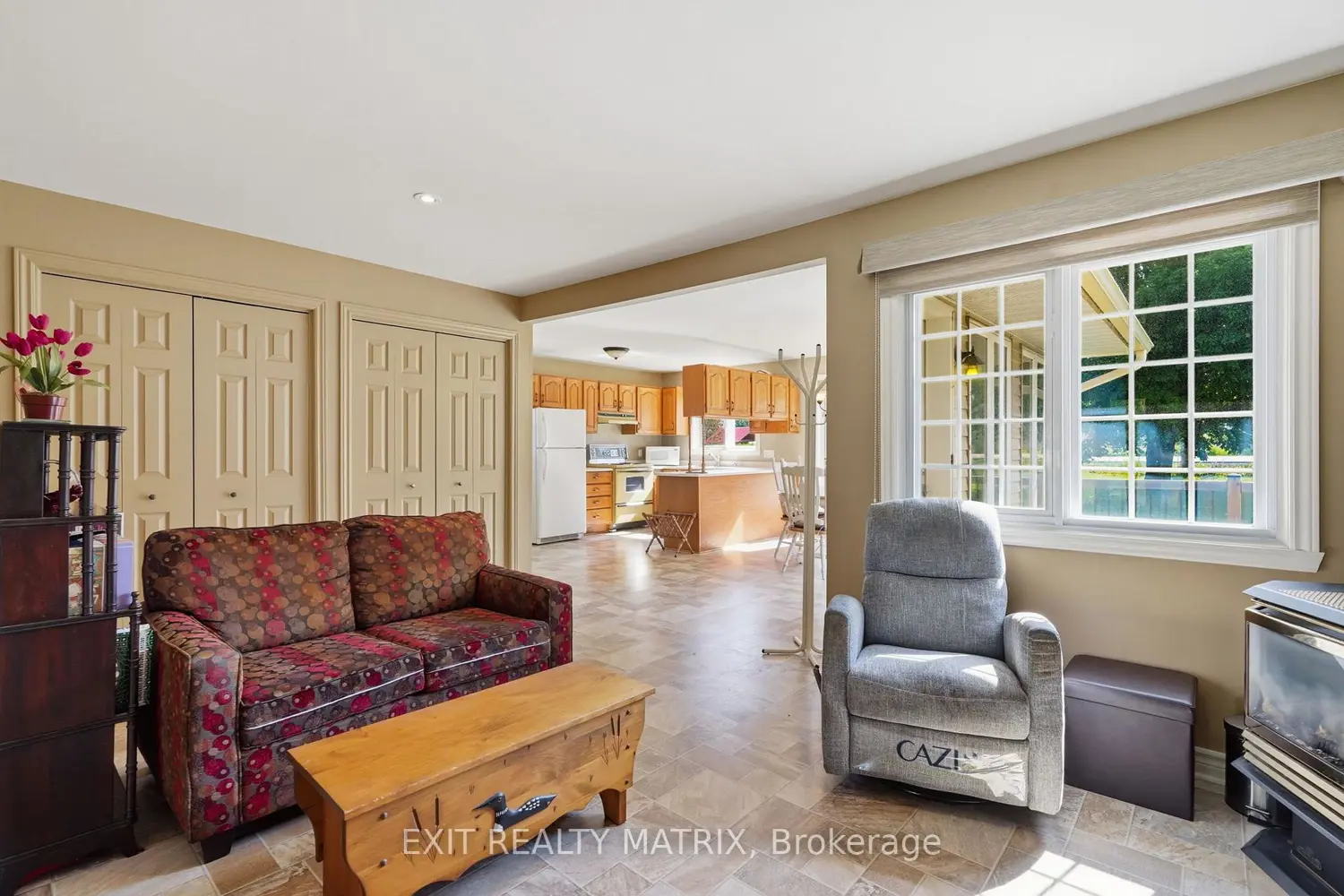3 Hillview Circle photo 5