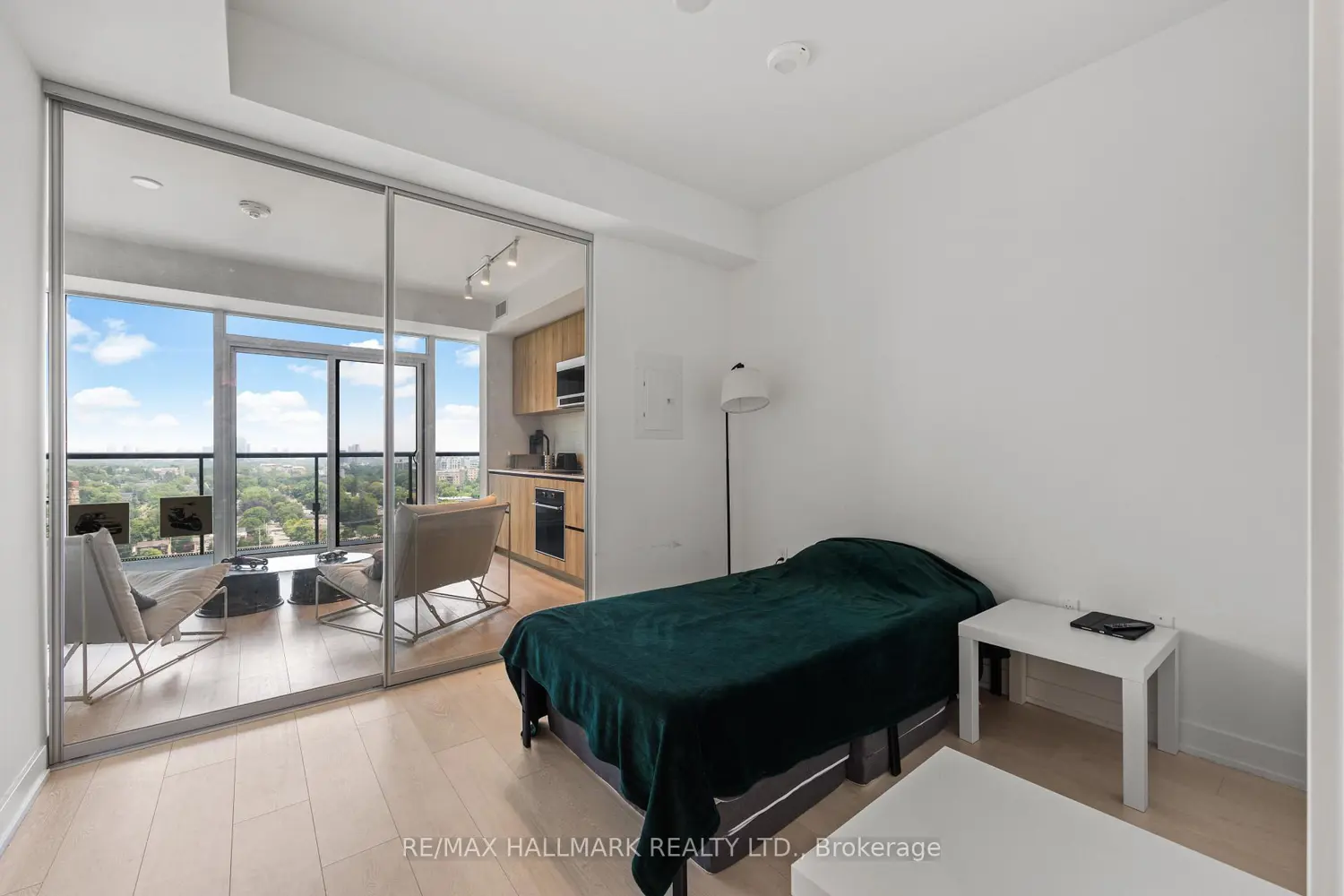 127 Broadway Avenue 1611 photo 5
