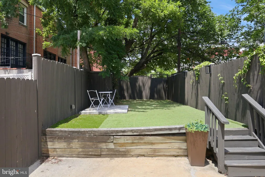 708 I Street SE Unit A, Washington, DC 20003