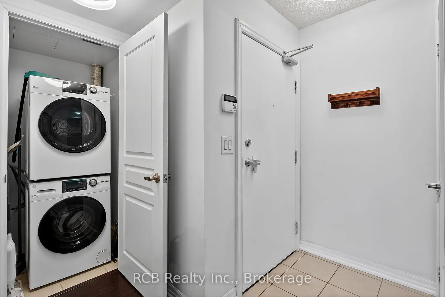 1940 Ironstone Drive 1006 photo 3