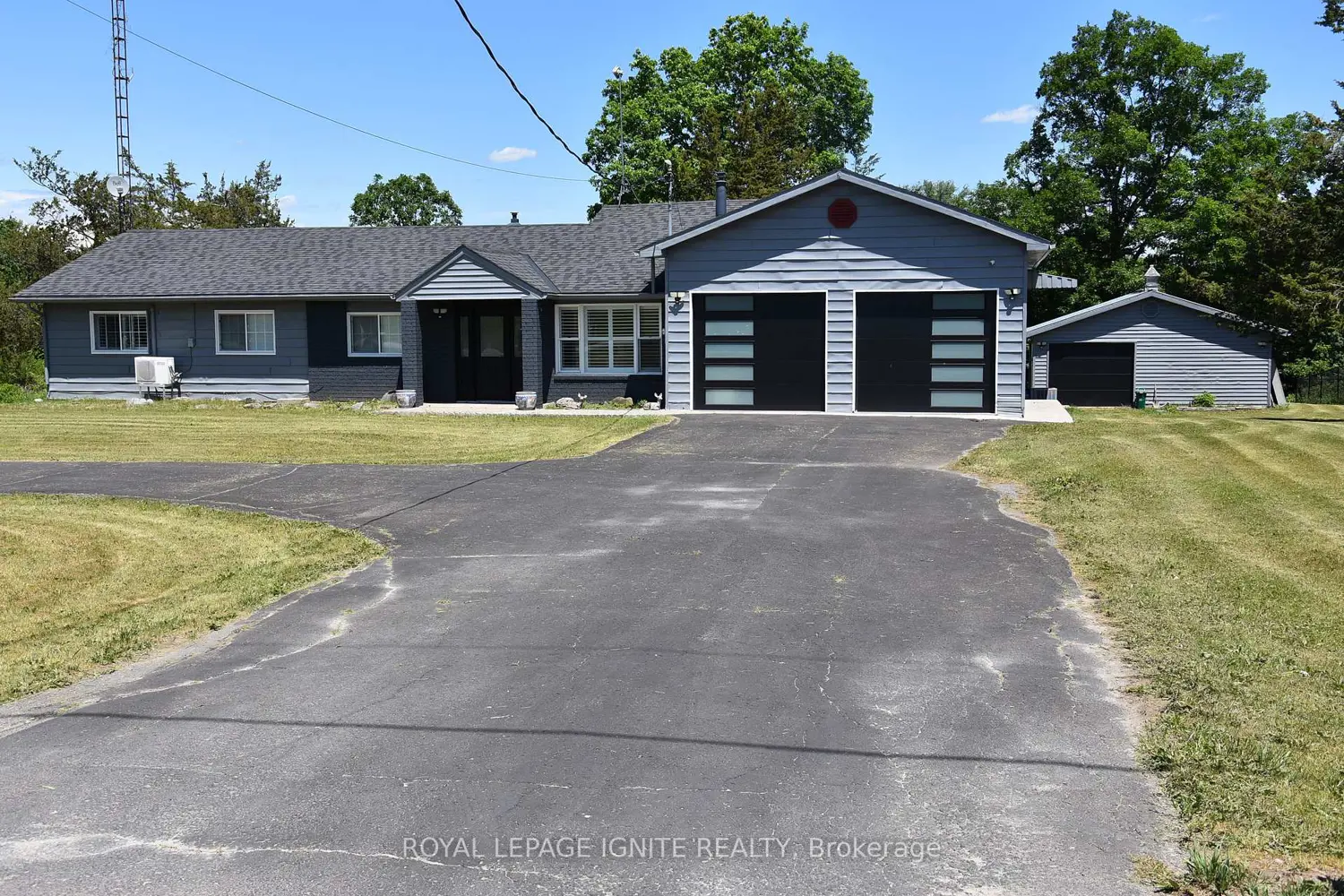 595 Percy Boom Road photo 3