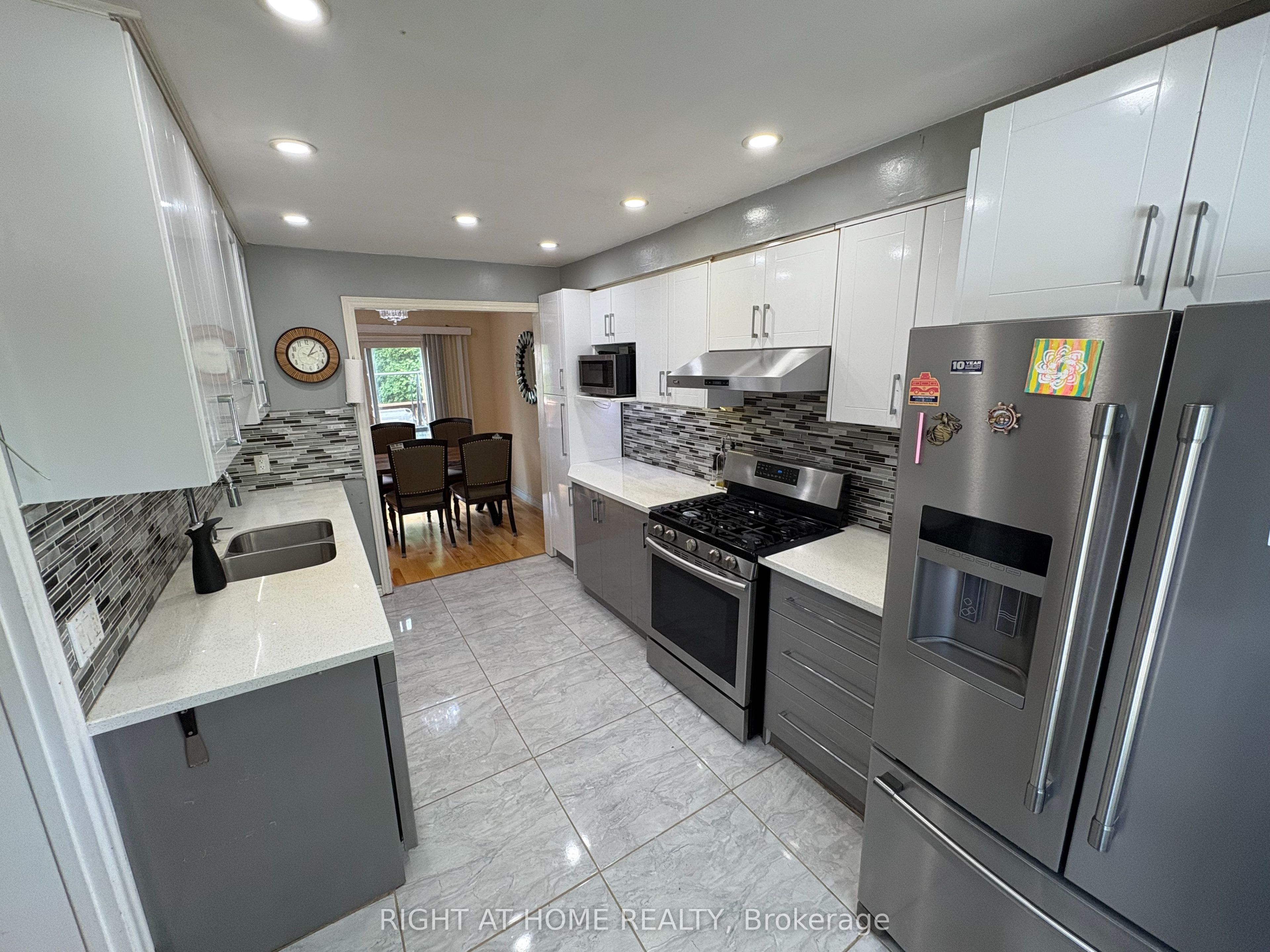 Main-69 Sophia Drive, Toronto, ON, M1H 1Z6