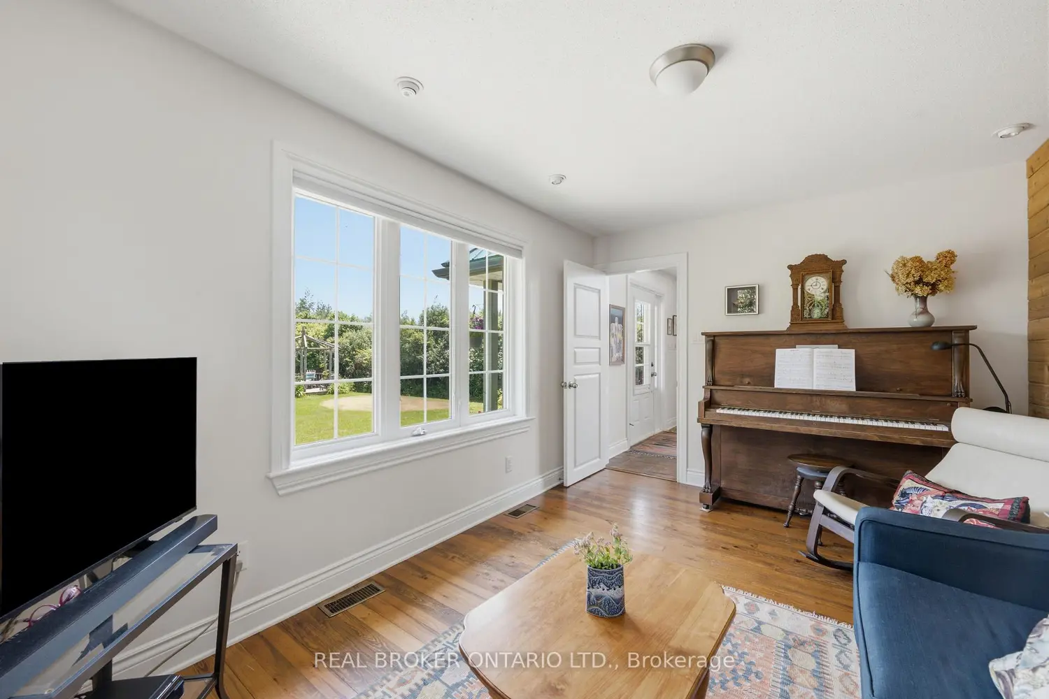 7198 Harnett Road photo 3