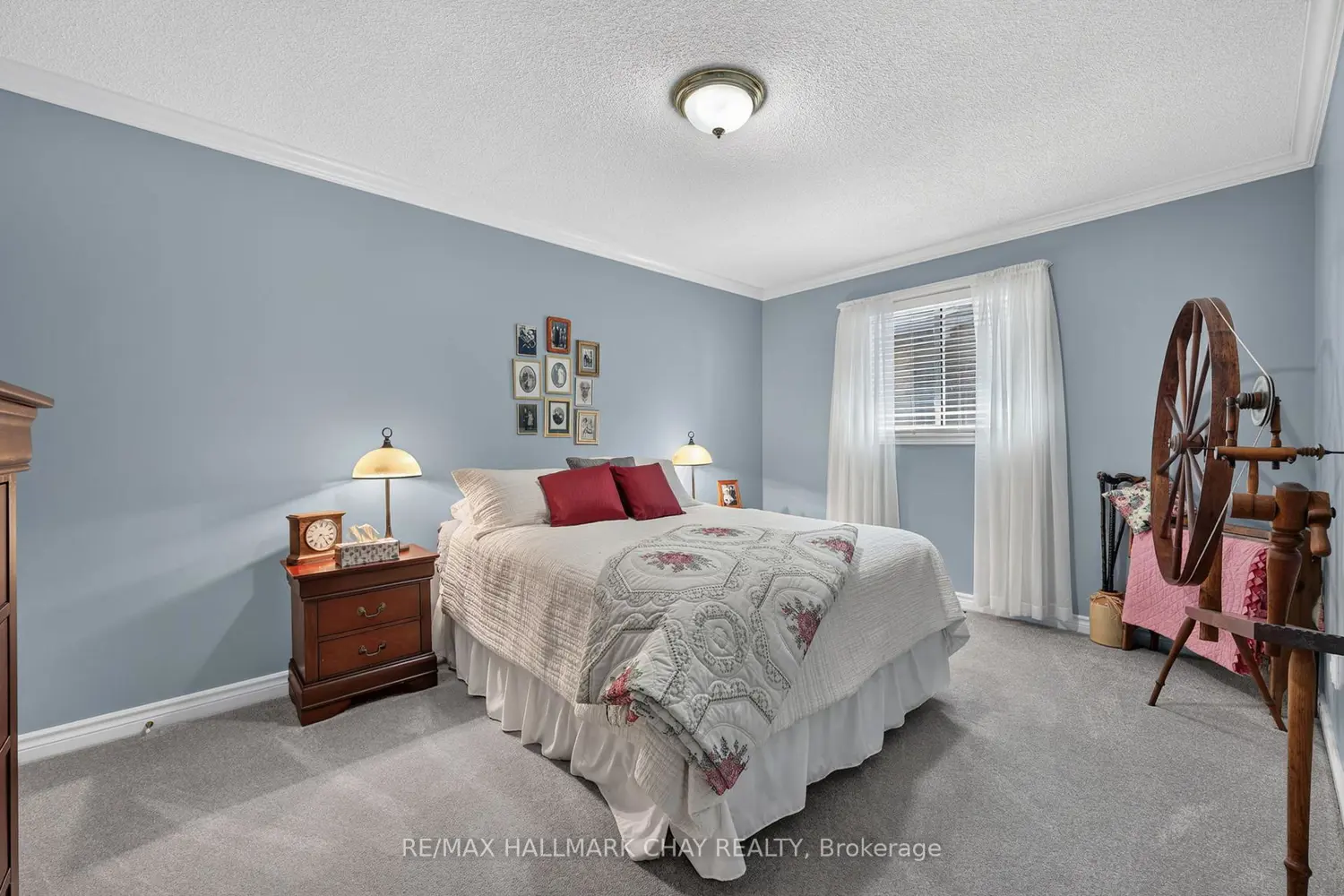 358 Livingstone Street photo 4