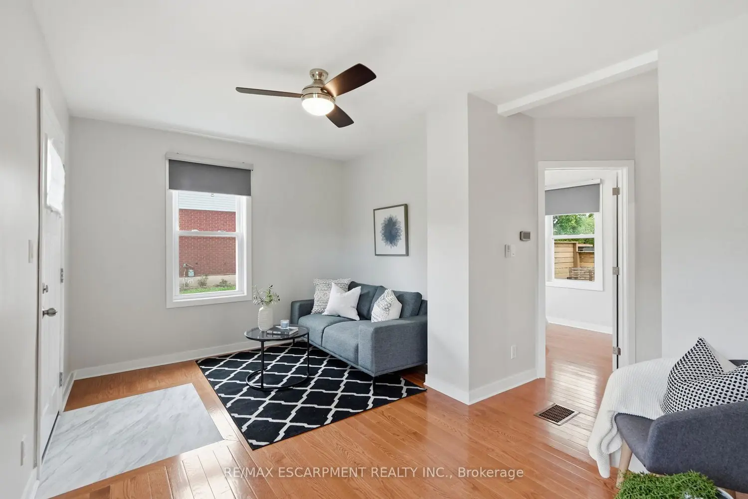 410 Beach Boulevard photo 2