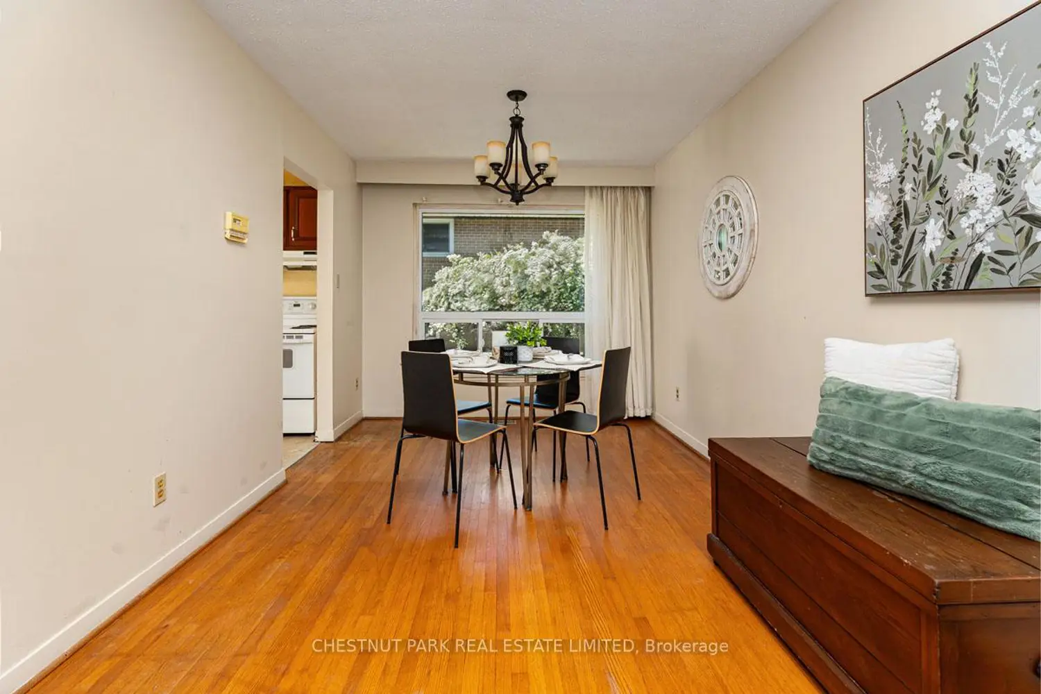 14 Vanderbrent Crescent photo 5