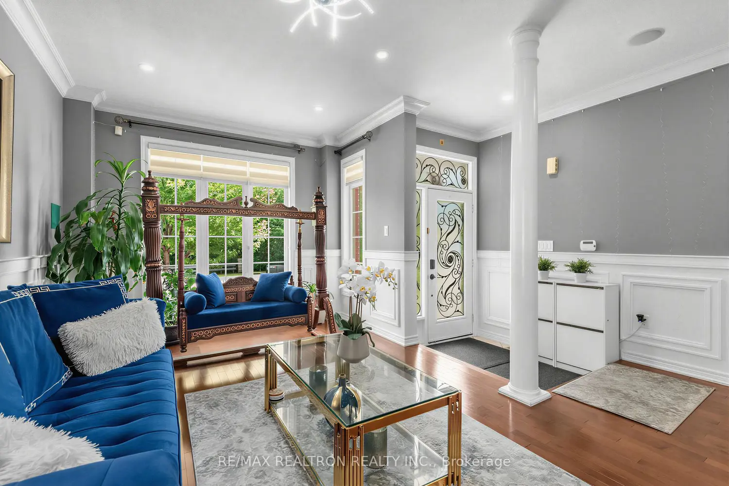 78 Oakborough Drive photo 5