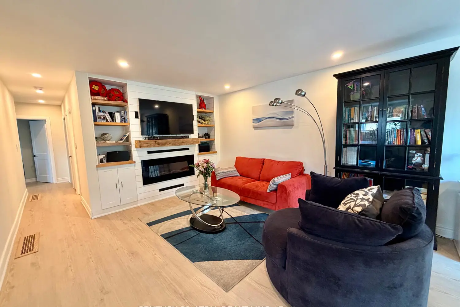 301 Axminster Drive photo 3