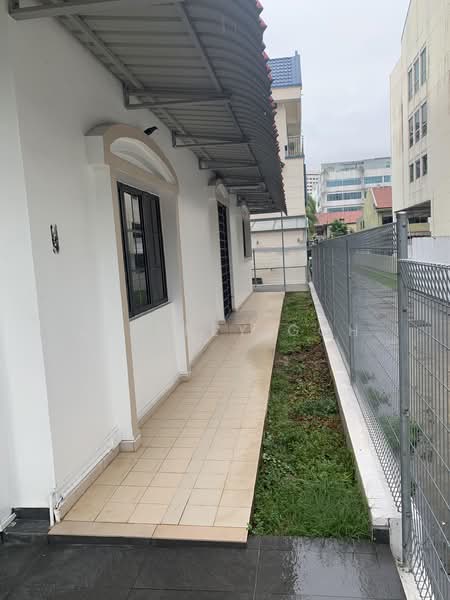 Lorong 105 Changi photo 2