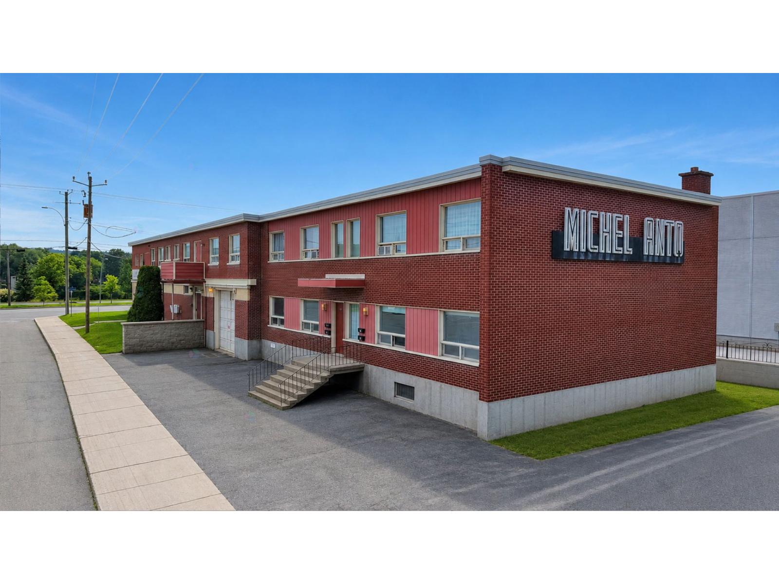 115 112e Rue