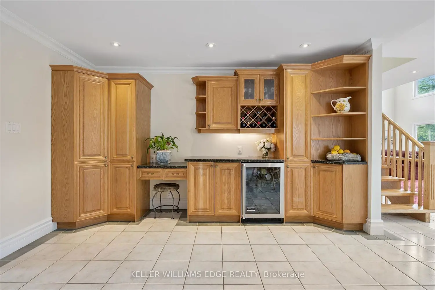 57 Kennedy Road photo 4
