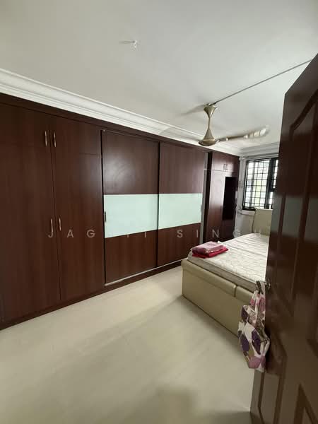 36 Beo Crescent photo 5