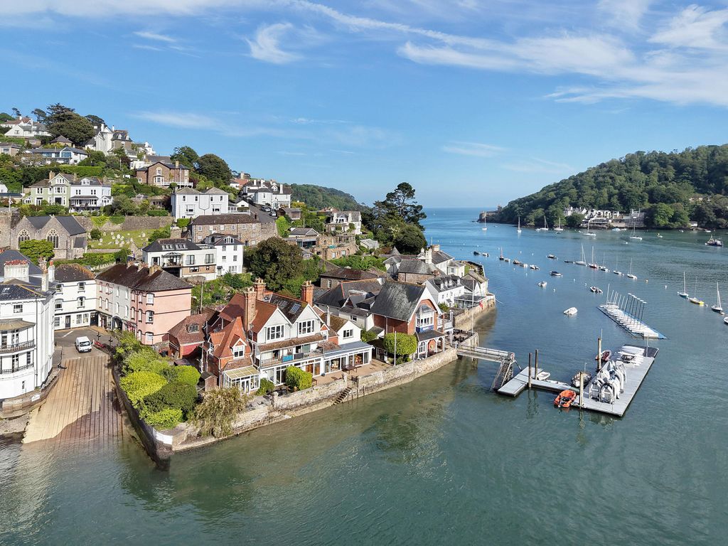 5 bed flat for salePriory Street, Kingswear, Dartmouth, Devon TQ6