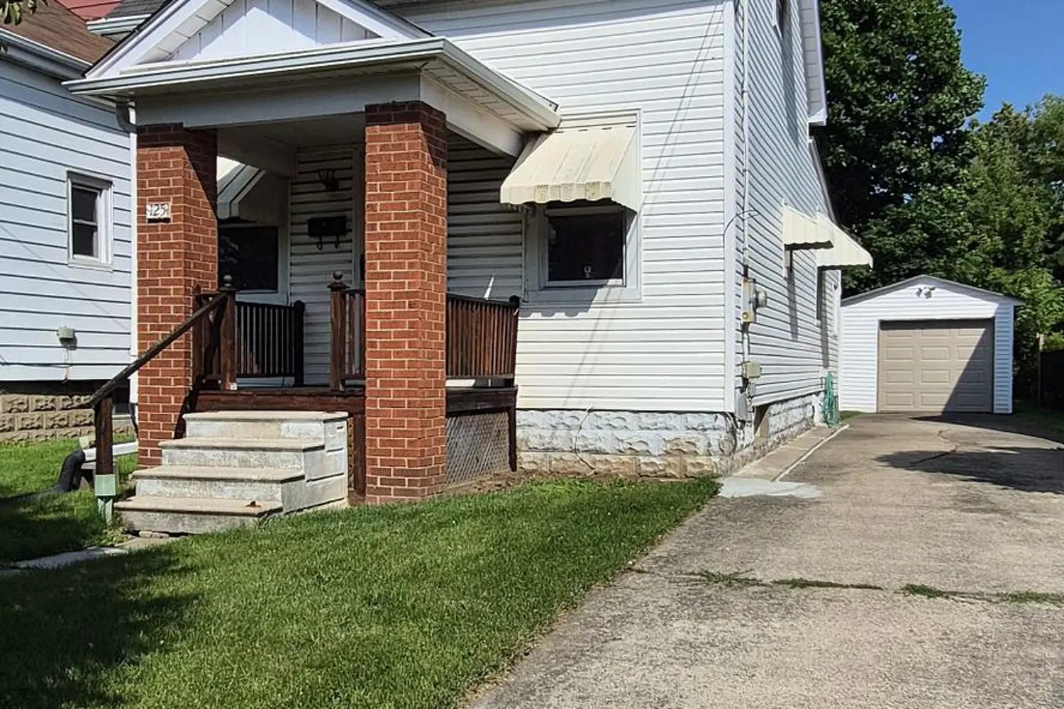 125 Broadway Avenue photo 2
