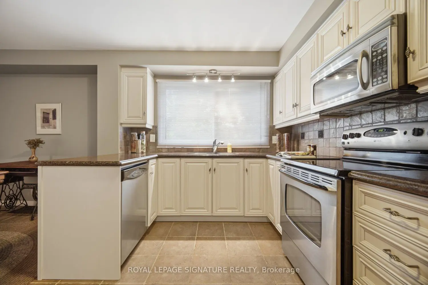 4230 Fieldgate Drive 42 photo 2