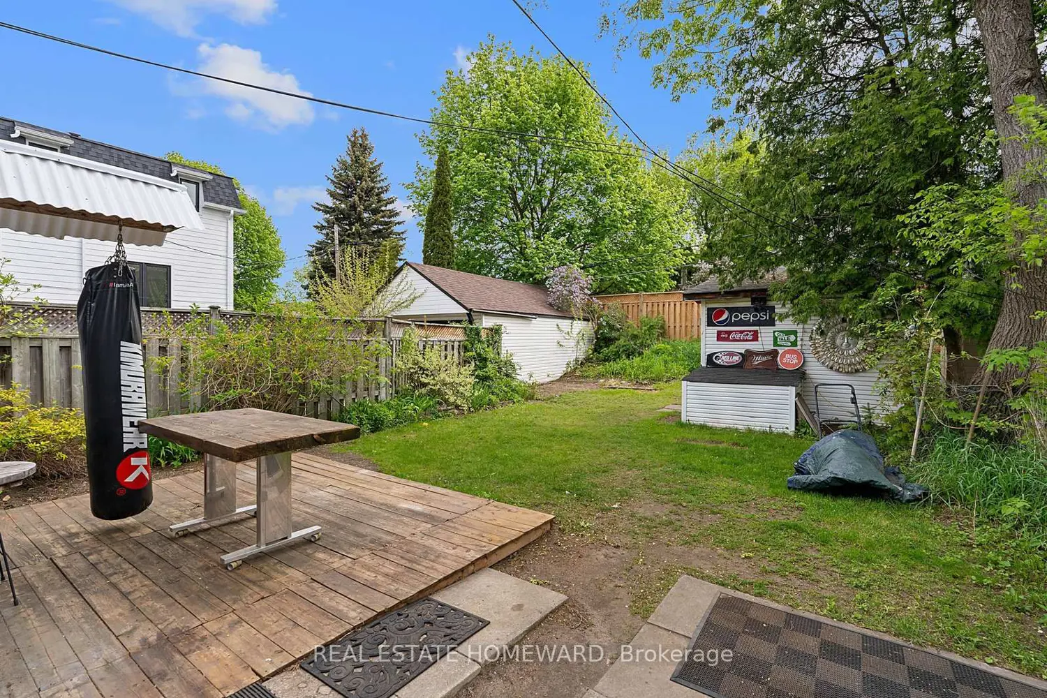 59 Manderley Drive photo 3