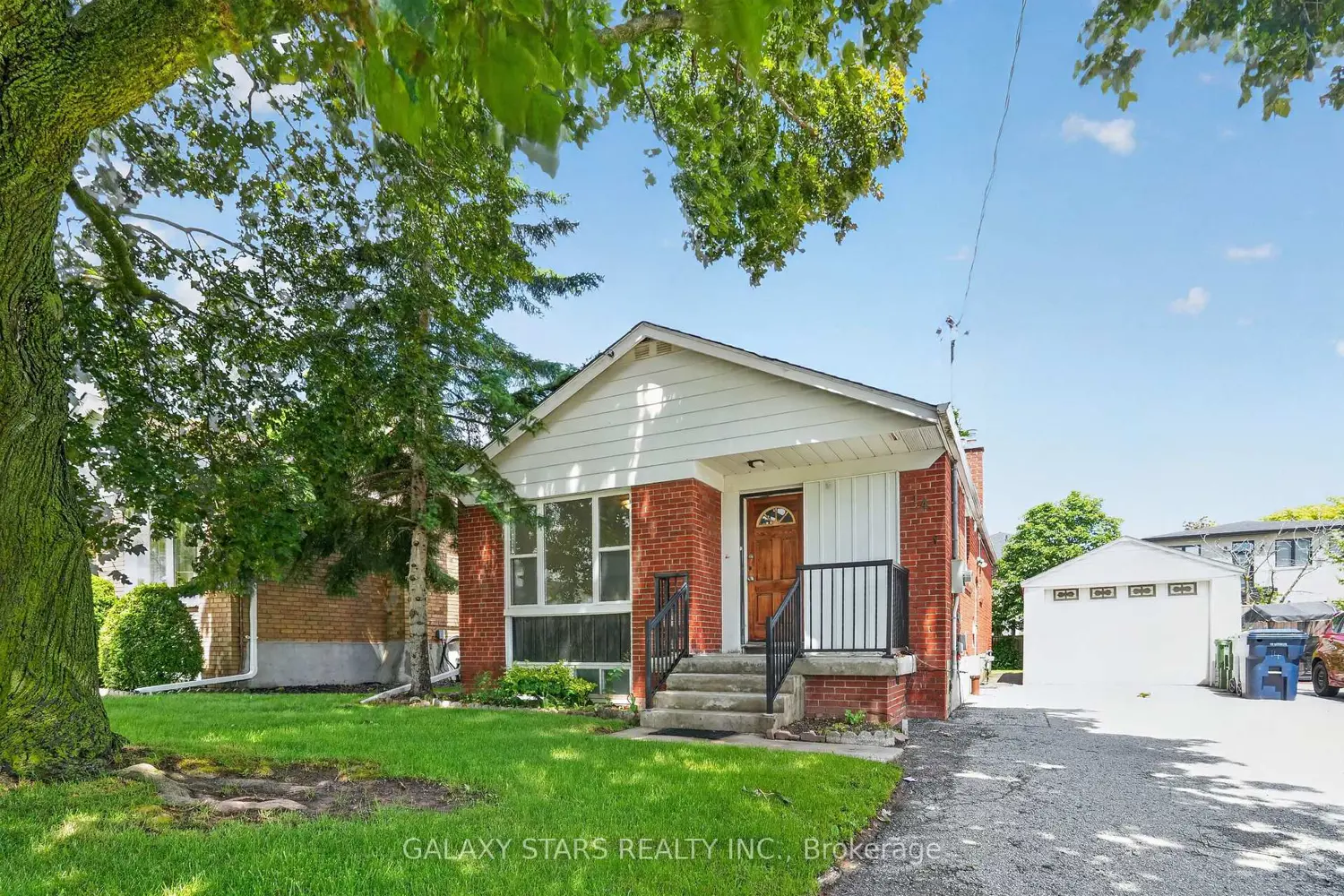 14 Minford Avenue photo 3