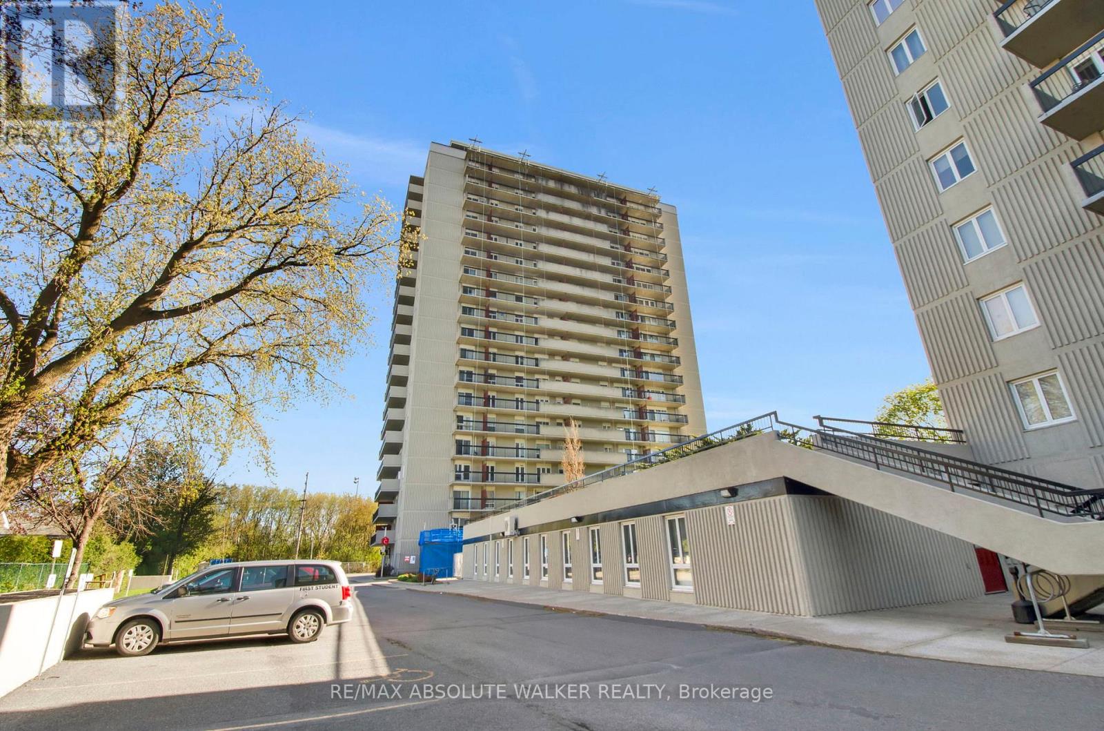 1604 - 158C MCARTHUR AVENUE
