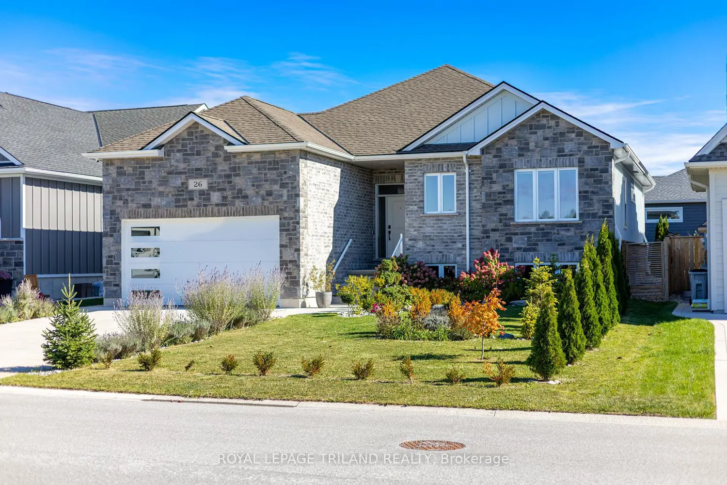 26 Tattersall Lane photo 2
