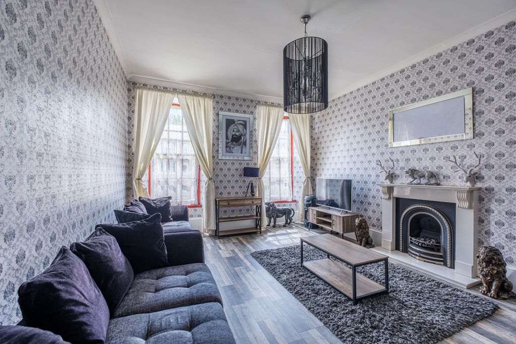 3 bed flat for salePaisley Road West, Govan, Glasgow G51 photo 2