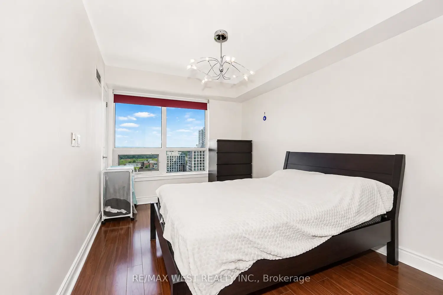 7 North Park Road 1808 photo 5