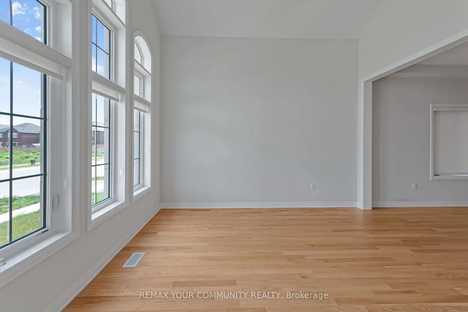 1646 Webster Boulevard photo 3