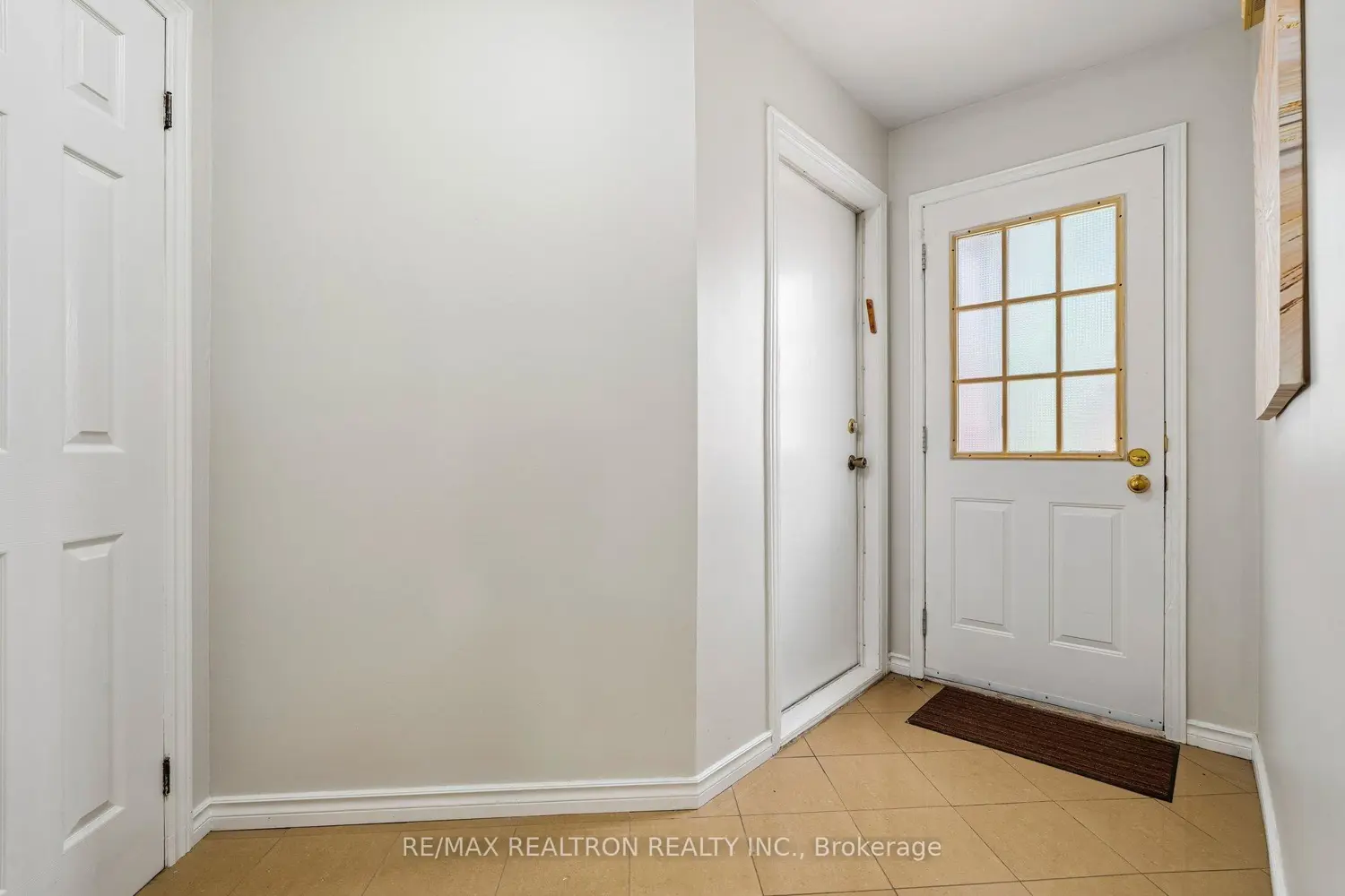 41 Thornbury Circle photo 4