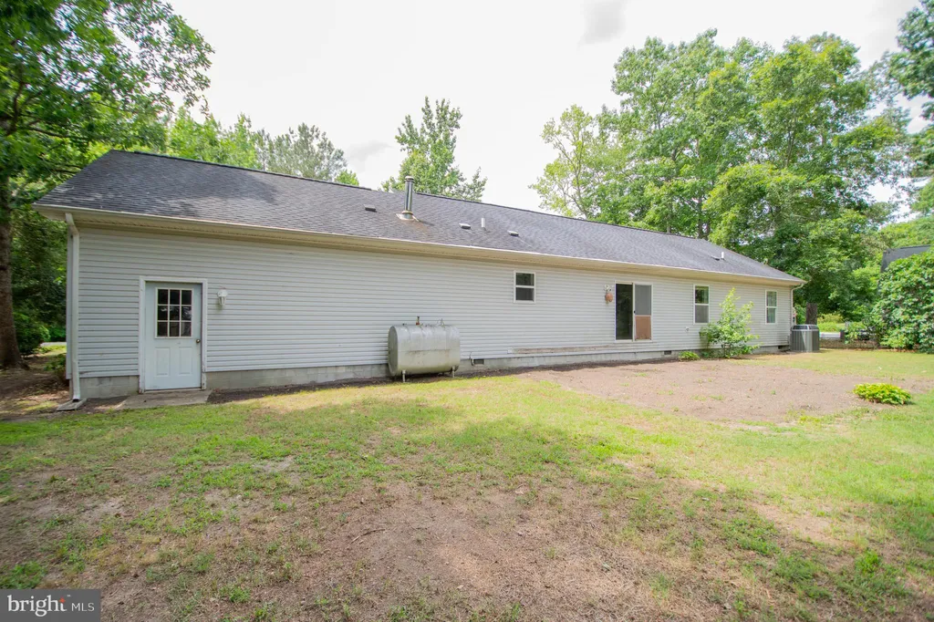 42 Lake Shore Drive, Lewes, DE 19958