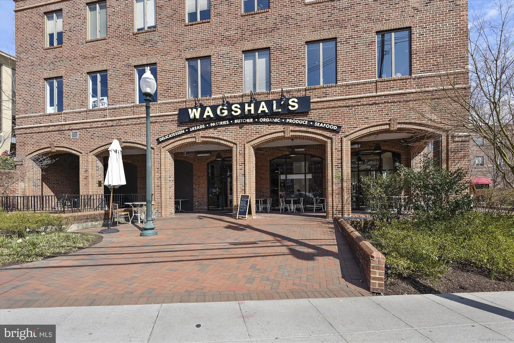 4201 Cathedral Avenue NW Unit 908E, Washington, DC 20016