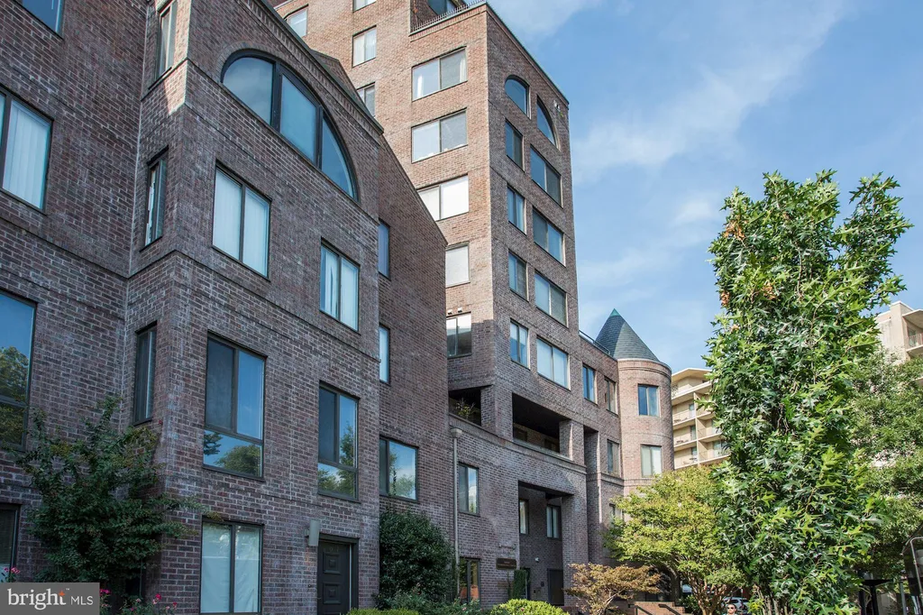 3 Washington Circle NW Unit 803, Washington, DC 20037 photo 4