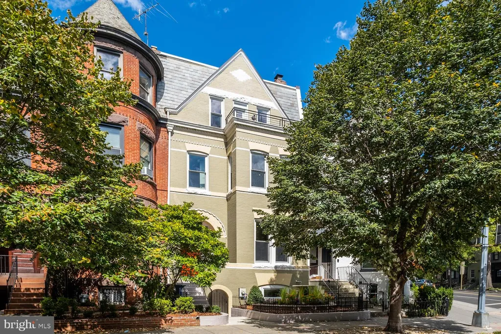 2121 R Street NW, Washington, DC 20008