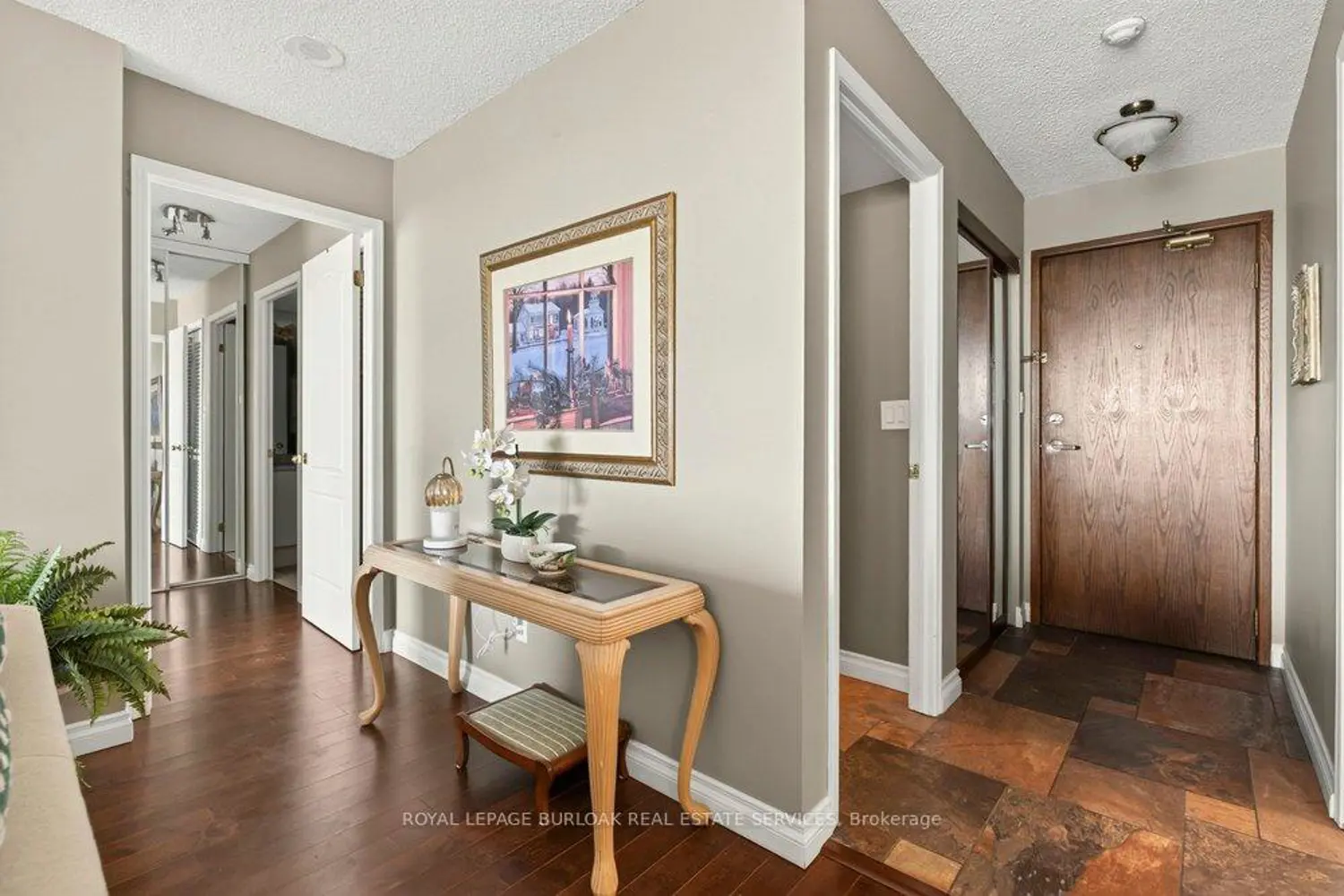 1276 Maple Crossing Boulevard 1406