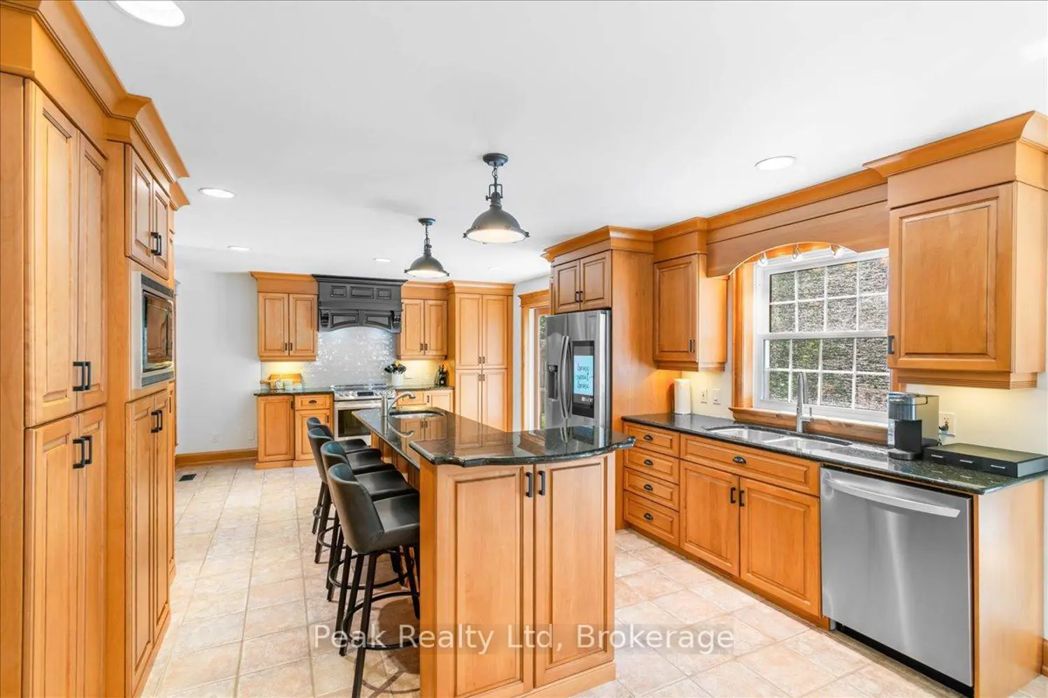 218 Wilson Avenue photo 5