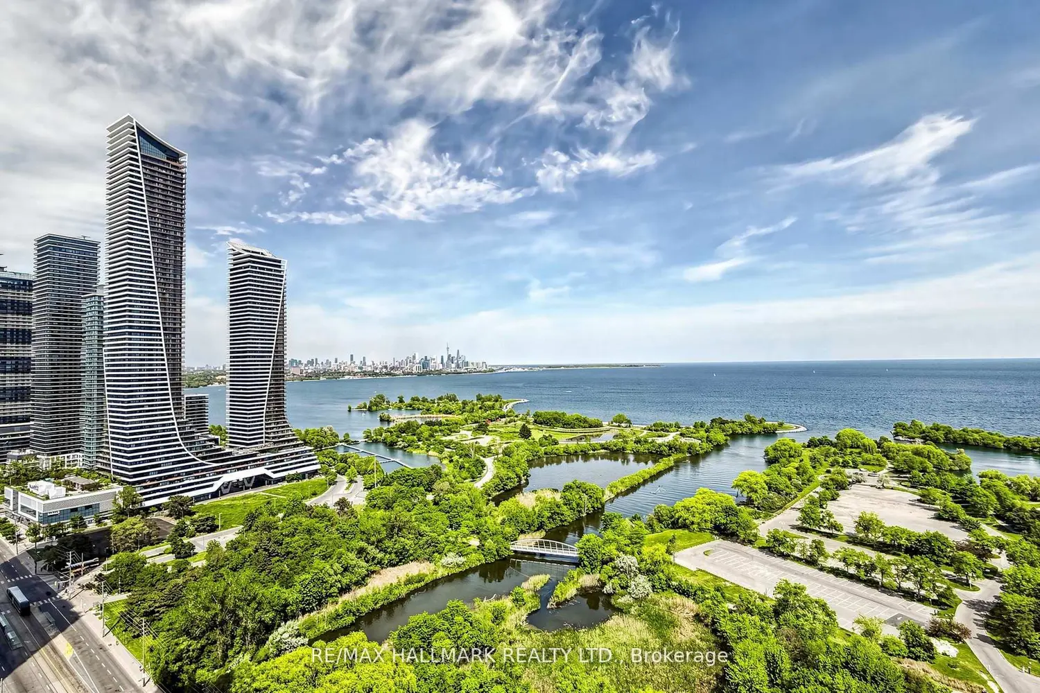 2240 Lake Shore Boulevard 2907