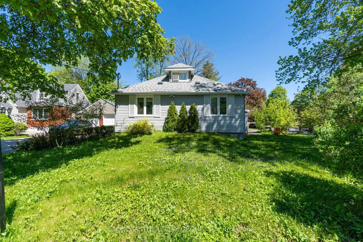 151 Richmond Street photo 4