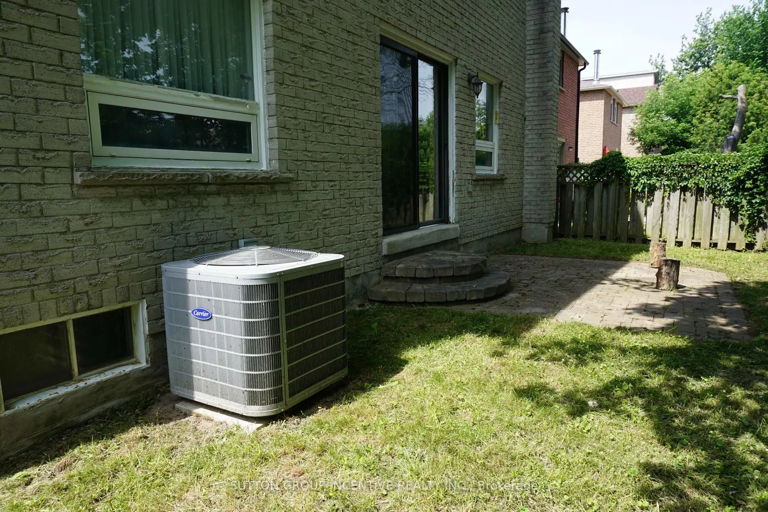 243 Hickling Trail photo 3