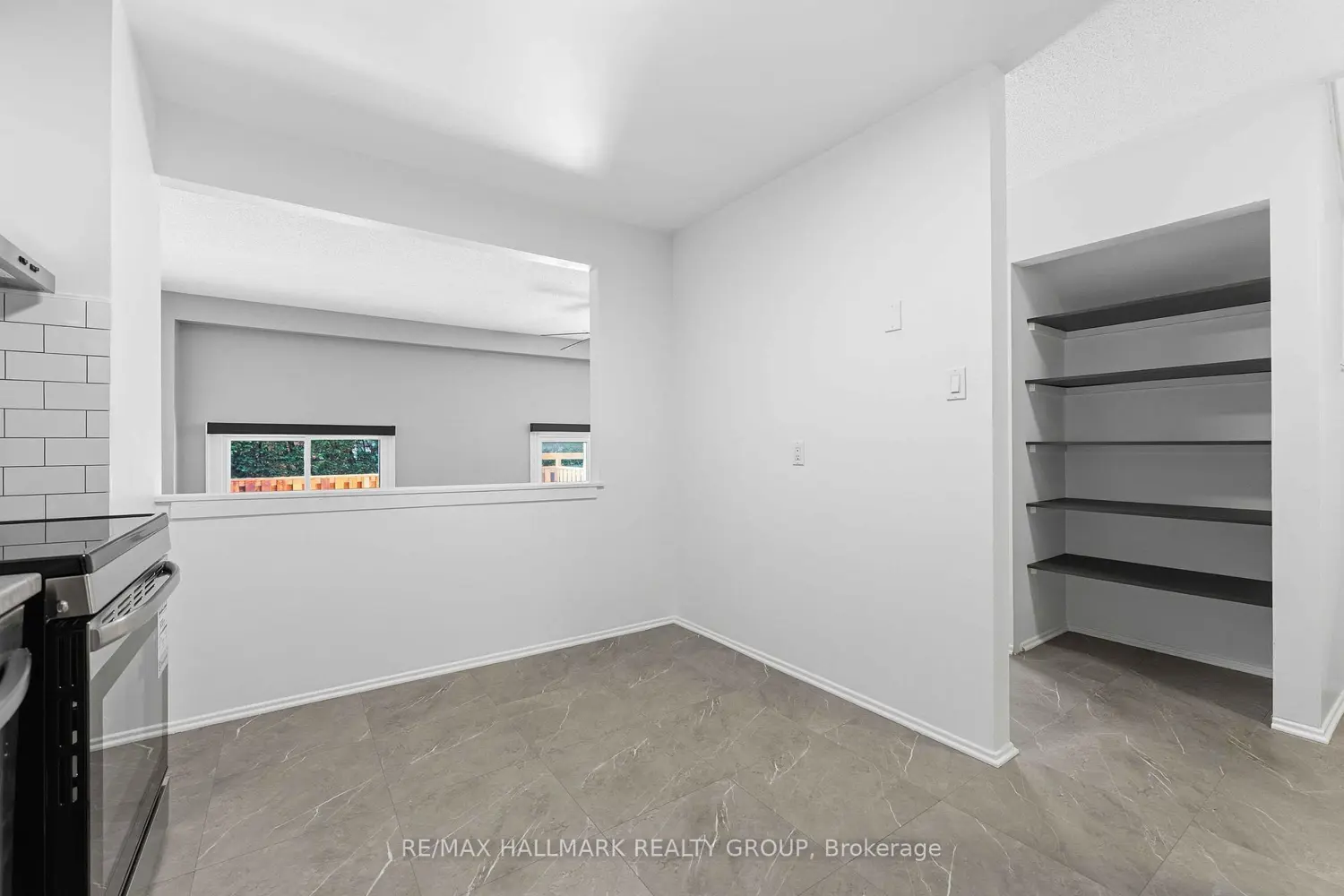 2202 Orient Park Drive 48 photo 3