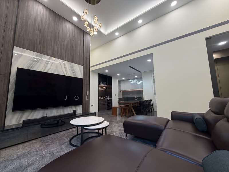 19 Nassim Hill